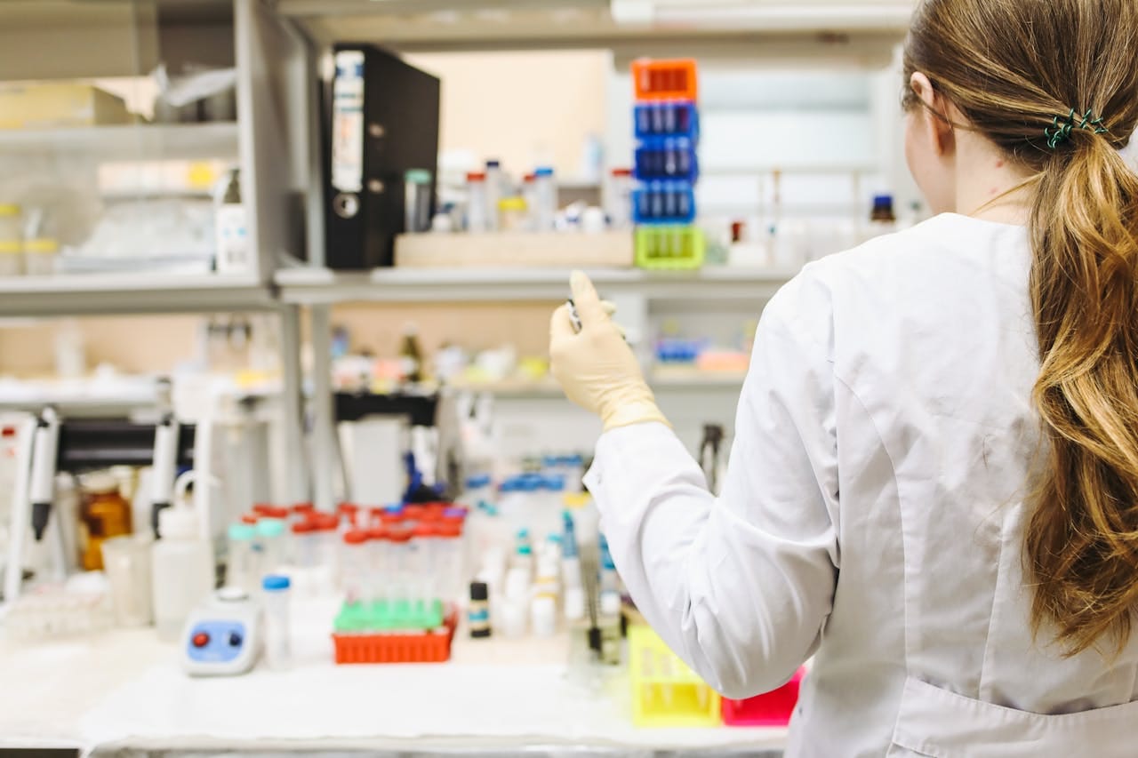 Top Advantages of LIMS Systems for Modern Laboratories